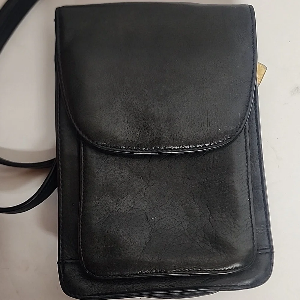 Tignanello Black Leather Quality Unisex Crossbody Messenger SaddleBag Long Strap